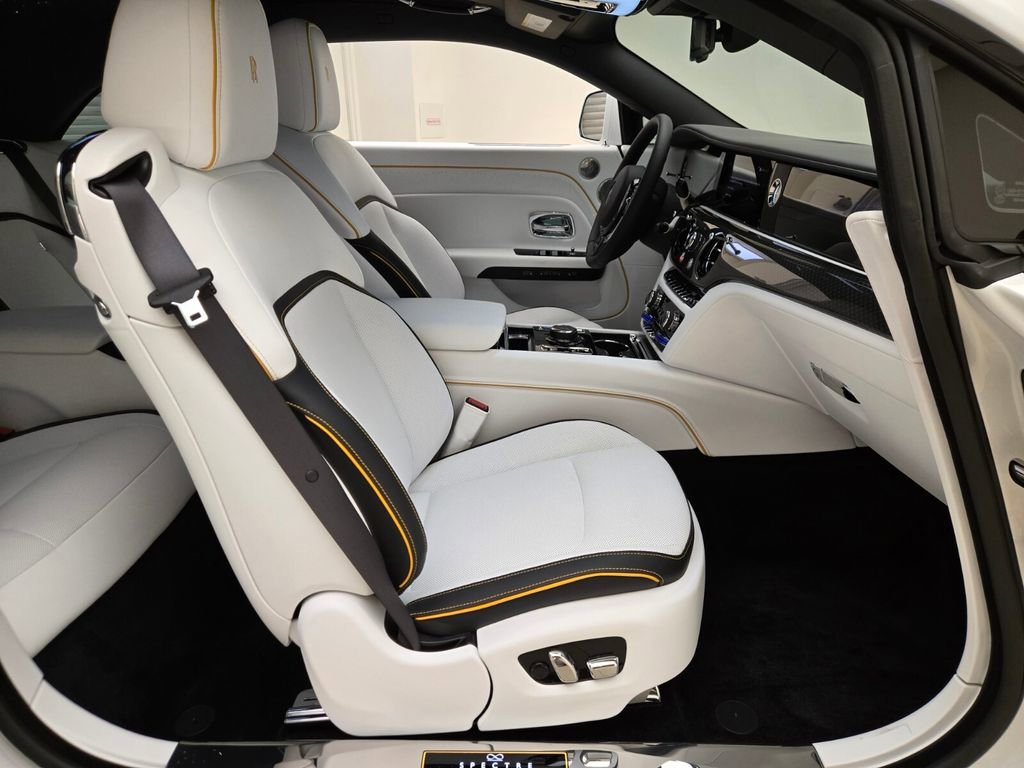 New 2025 Rolls-Royce Spectre Black Badge w/ Leather Finishing Pack AWD/4WD image 21