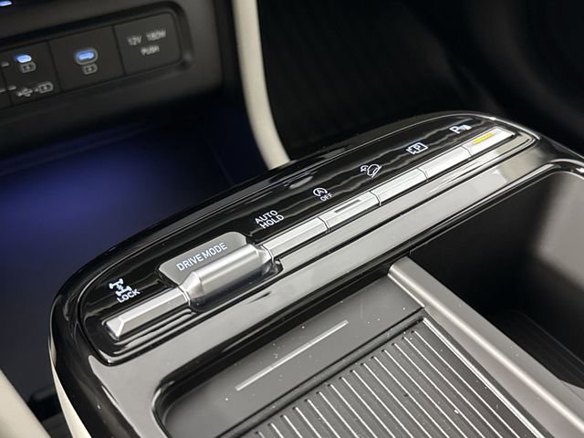 New 2026 Hyundai Tucson Limited image 37