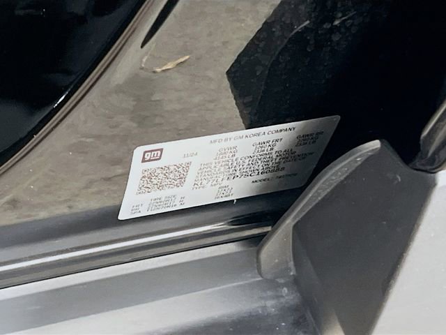 Used 2025 Chevrolet Trax LS FWD image 25