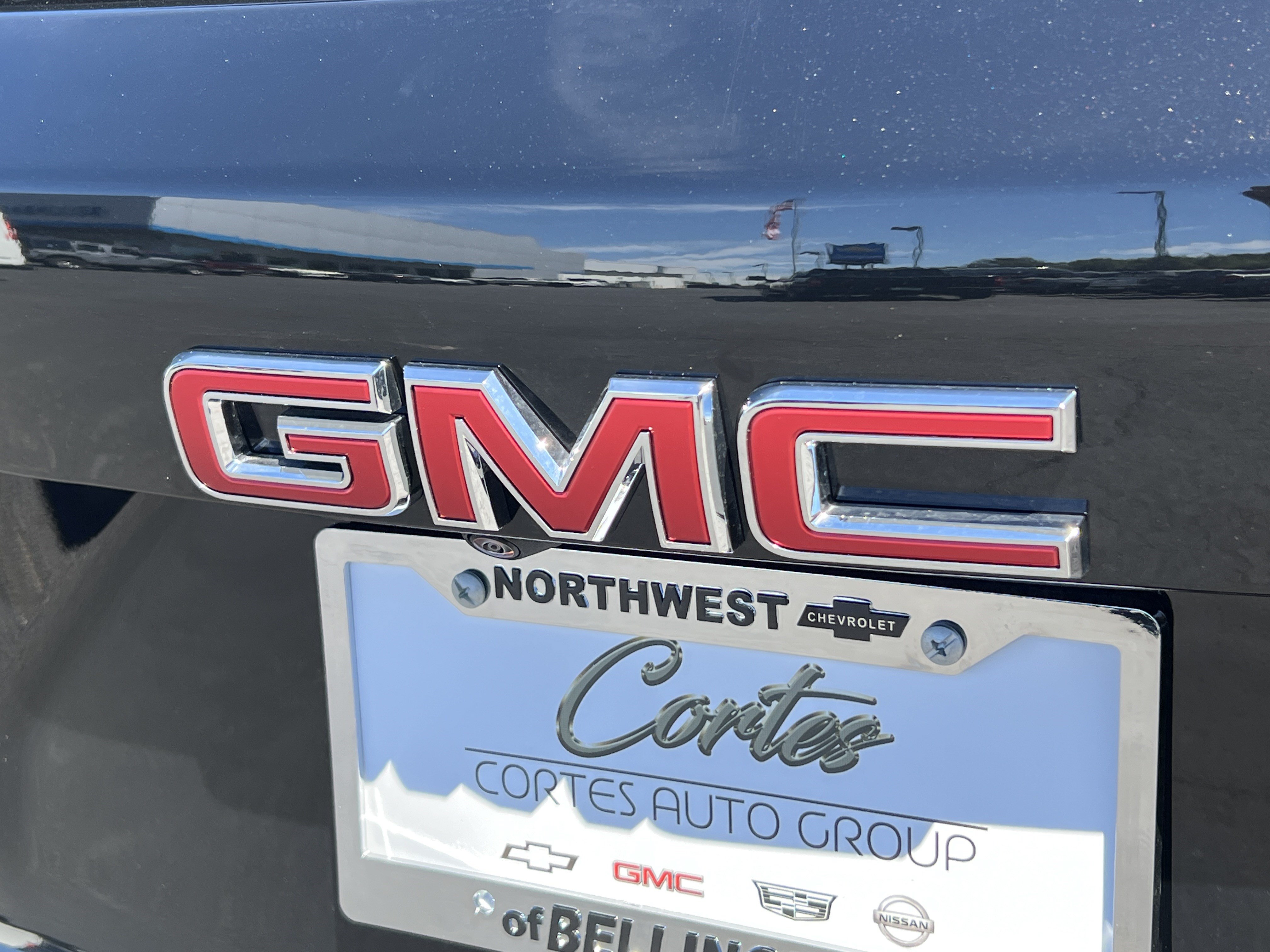 New 2027 GMC Terrain Elevation w/ Technology Package II AWD/4WD image 8