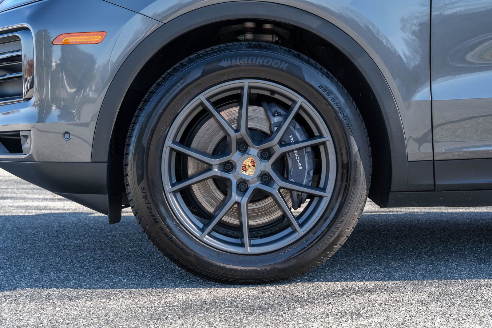 Certified 2025 Porsche Cayenne image 11