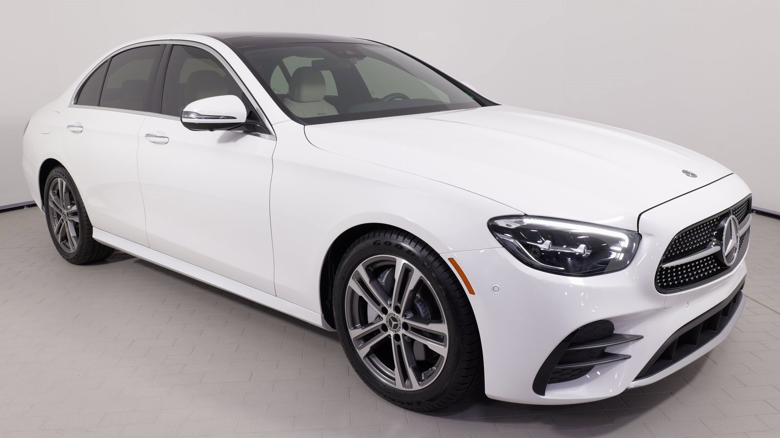 Used 2021 Mercedes-Benz E 350 Sedan image 22