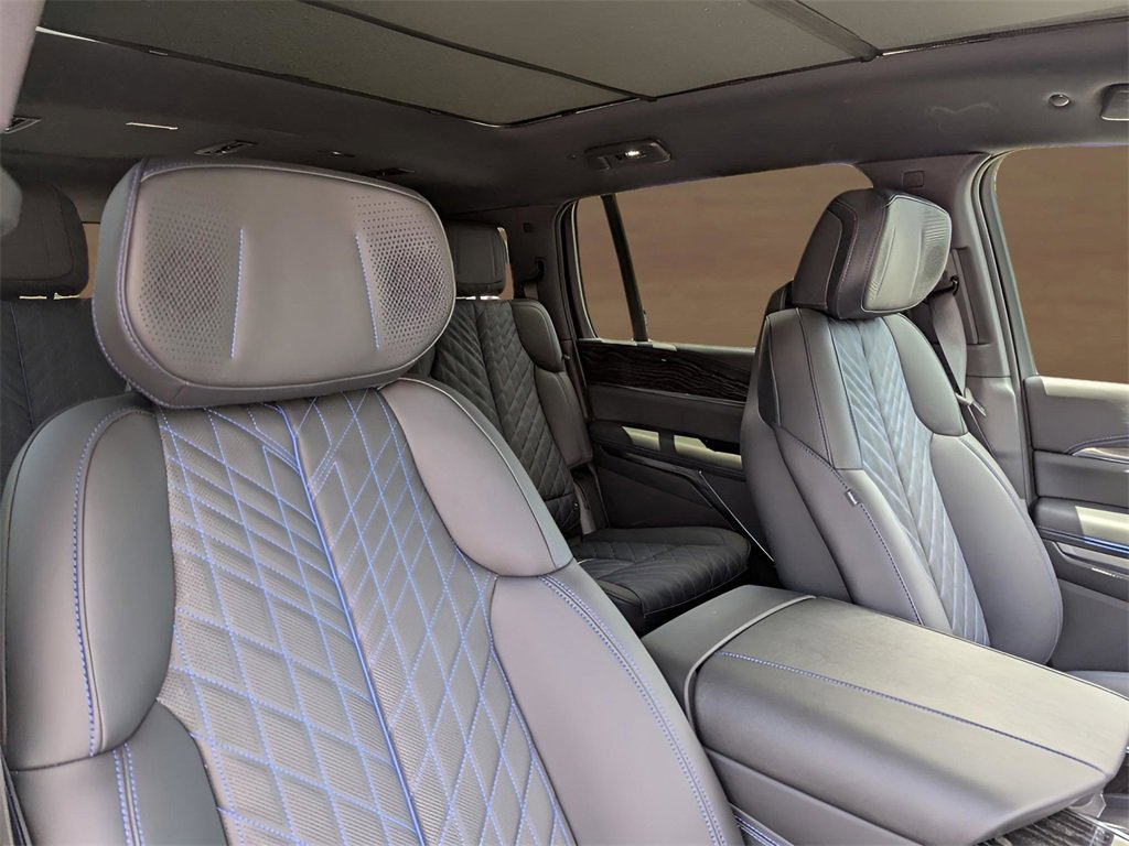 New 2026 Cadillac Escalade IQ Sport 1 w/ LPO, Floor Liner Package image 20