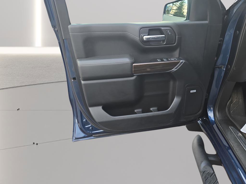 Used 2019 Chevrolet Silverado 1500 LT Trail Boss image 18