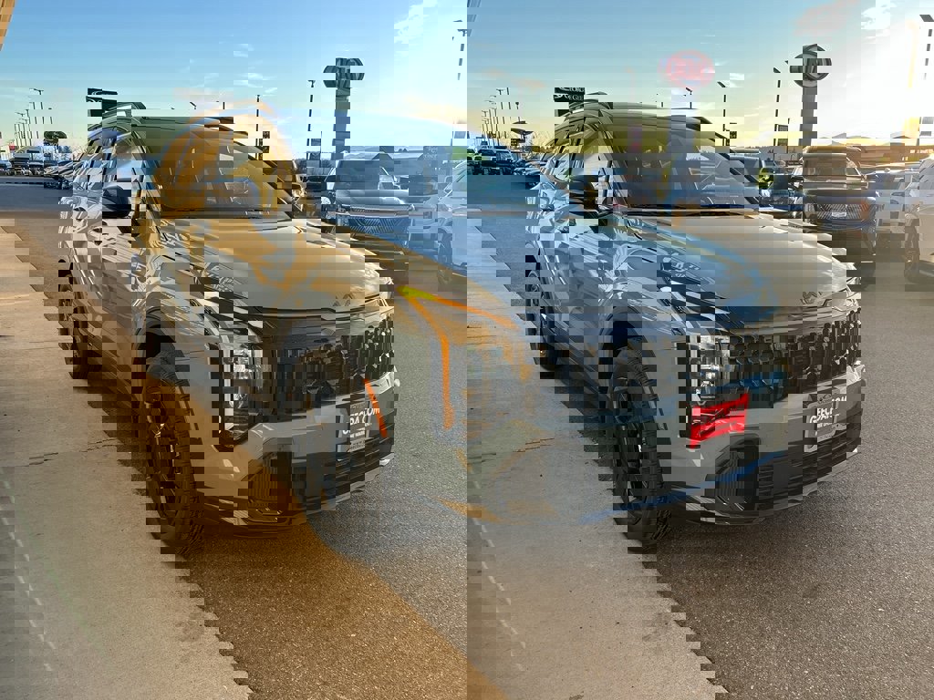 New 2026 Kia Sportage X-Line image 3