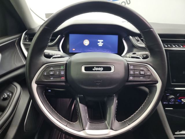 Used 2021 Jeep Grand Cherokee L Laredo w/ Luxury Tech Group I image 22