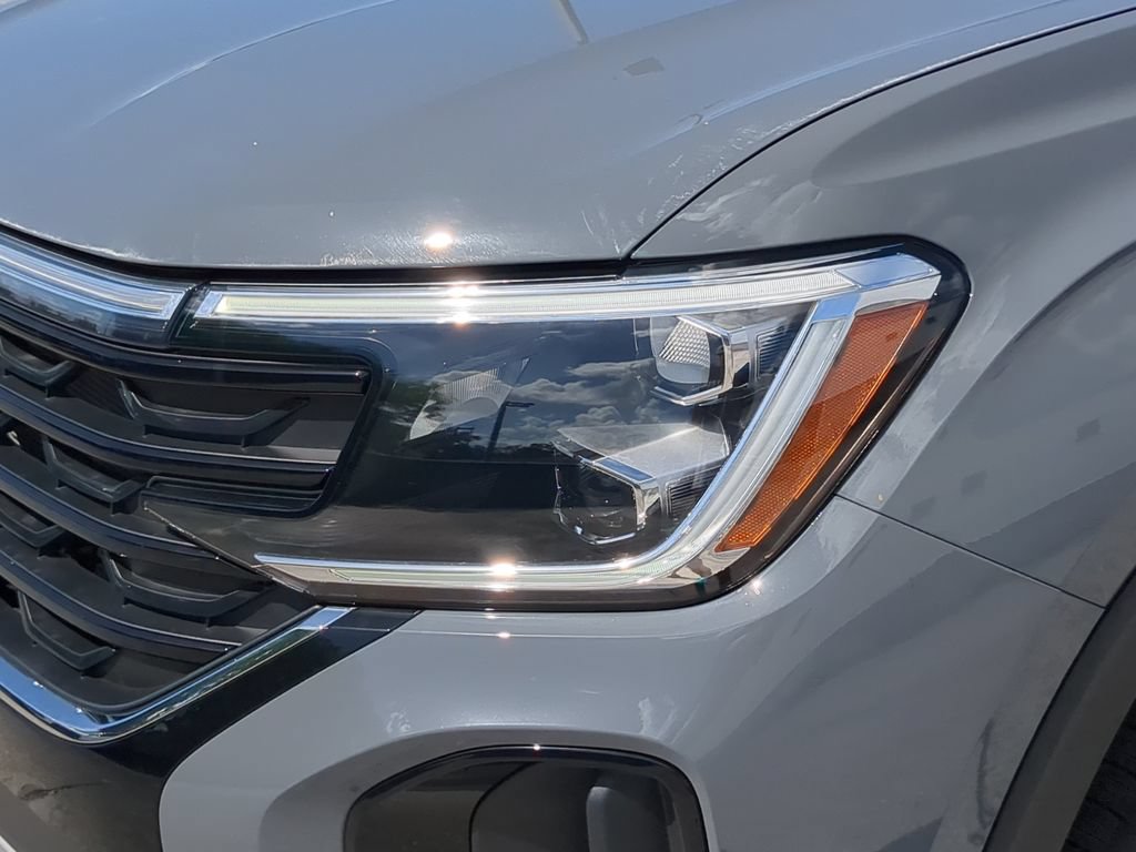 New 2026 Volkswagen Atlas Cross Sport SE FWD image 6