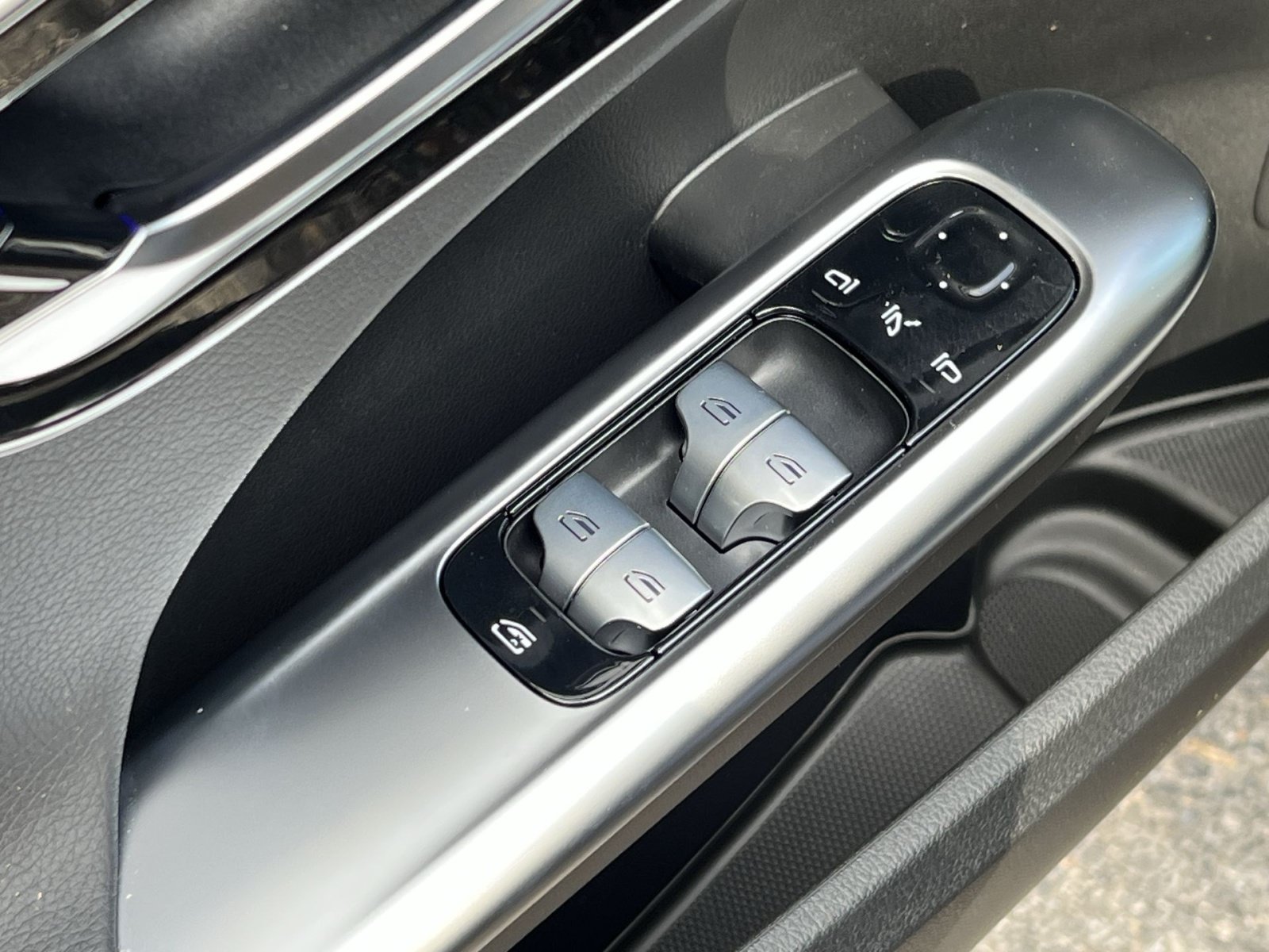 New 2027 Mercedes-Benz C 300 4MATIC Sedan image 20