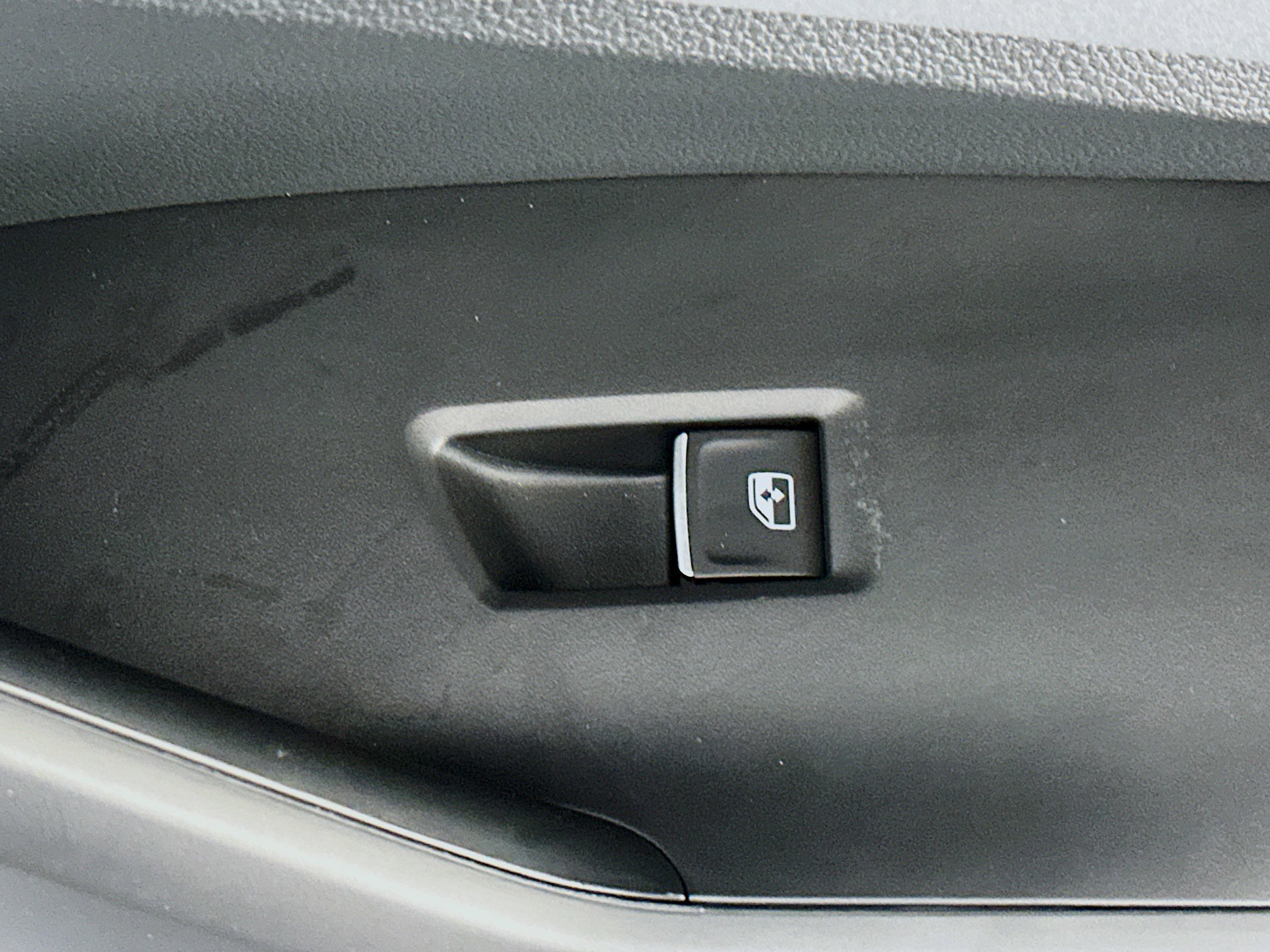 Used 2025 Volkswagen Jetta SE FWD image 29