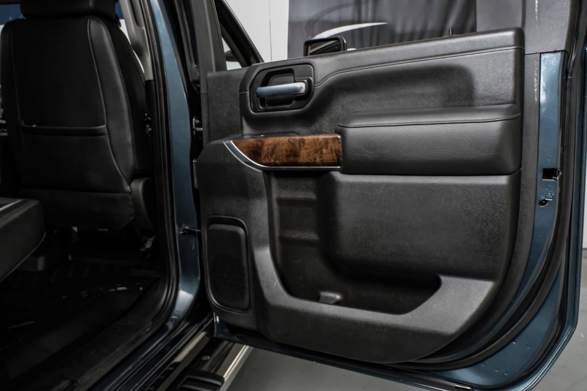 Used 2020 GMC Sierra 3500 Denali w/ Denali Ultimate Package image 43