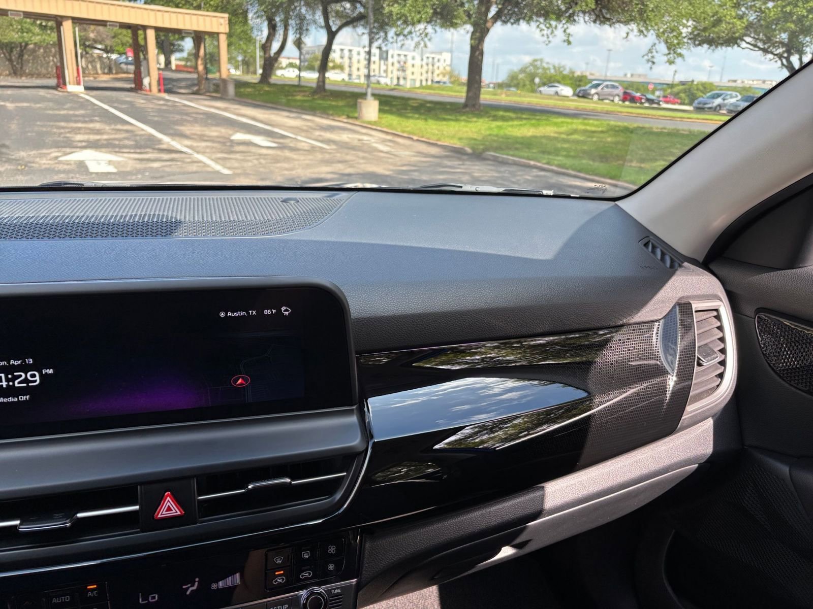 Used 2025 Kia Seltos S image 30