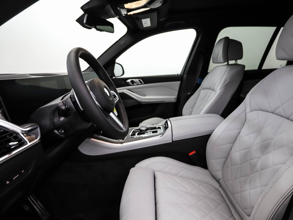 New 2026 BMW X5 xDrive40i w/ M Sport Package image 11