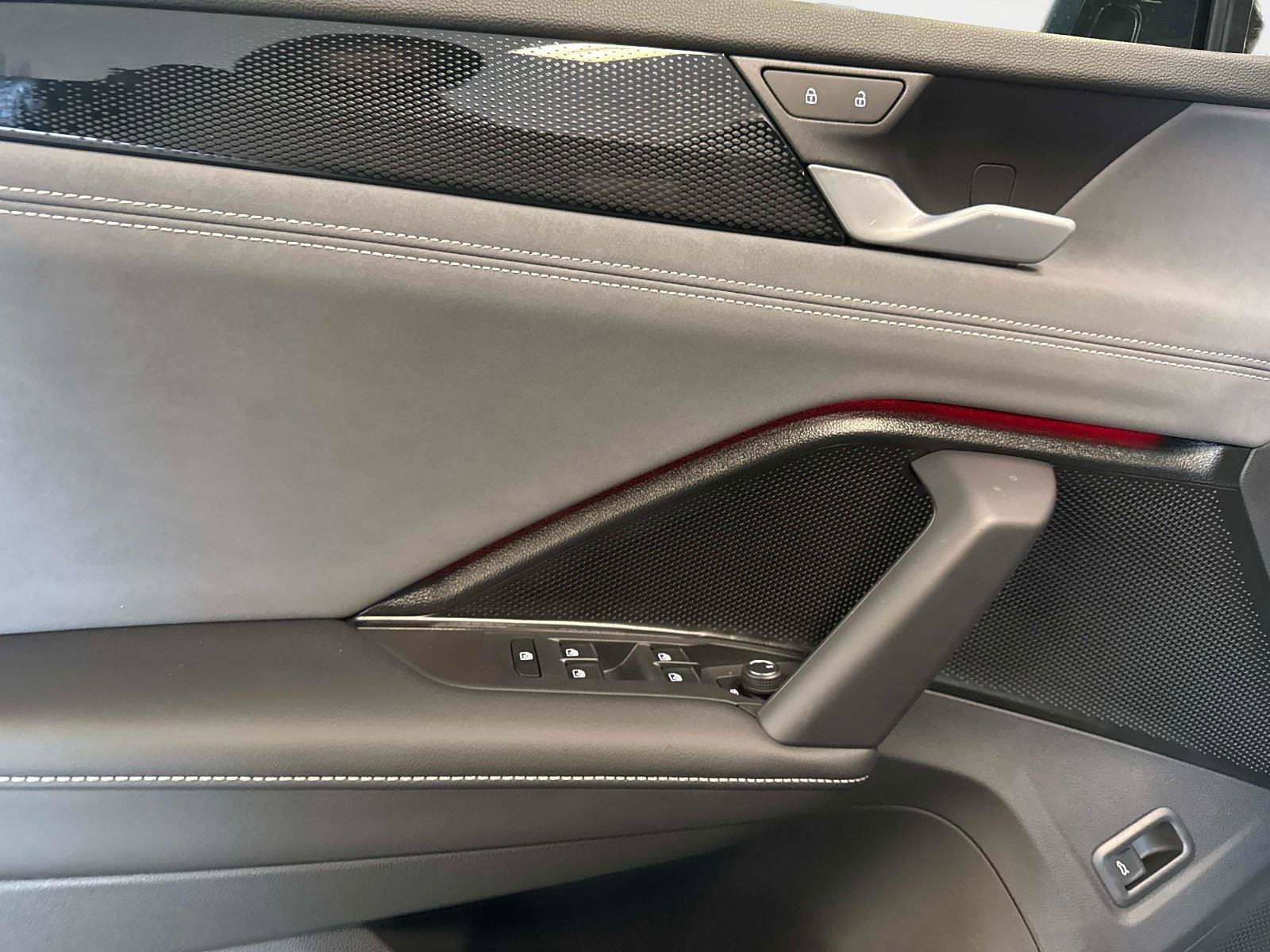 New 2026 Volkswagen Tiguan SE image 19