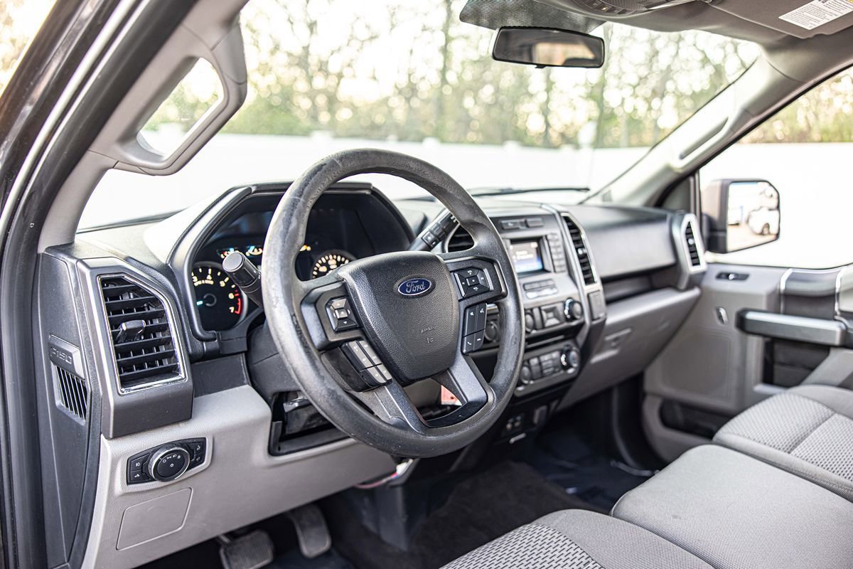 Used 2015 Ford F150 XLT AWD/4WD image 18