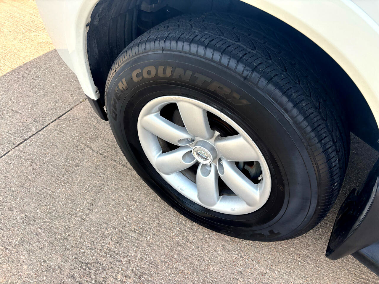 Used 2011 Nissan Armada SV image 26