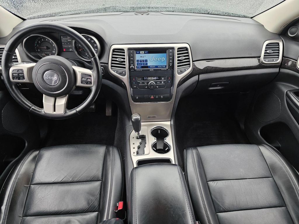 Used 2011 Jeep Grand Cherokee Laredo AWD/4WD image 19