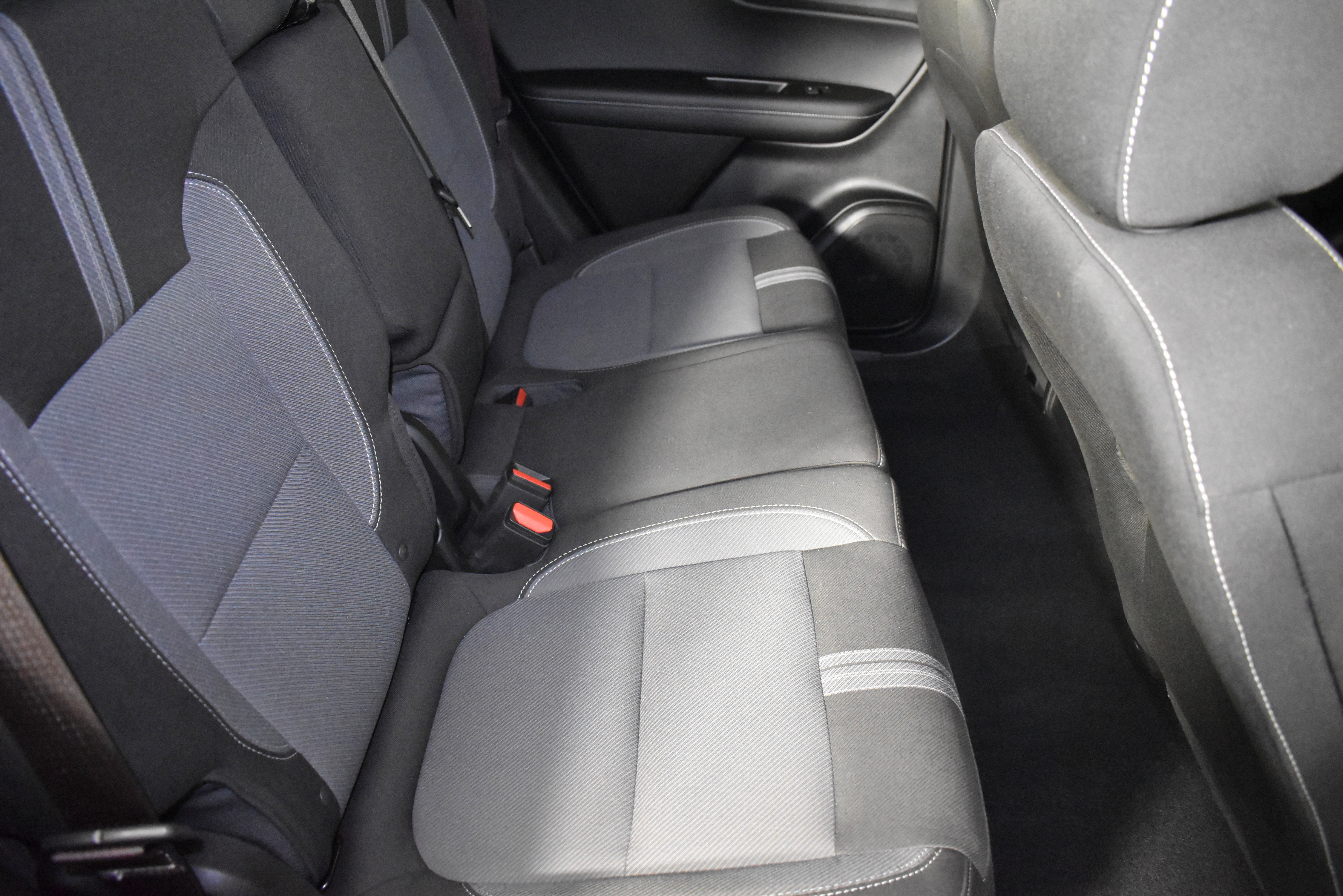 Used 2025 Chevrolet Blazer LT image 47