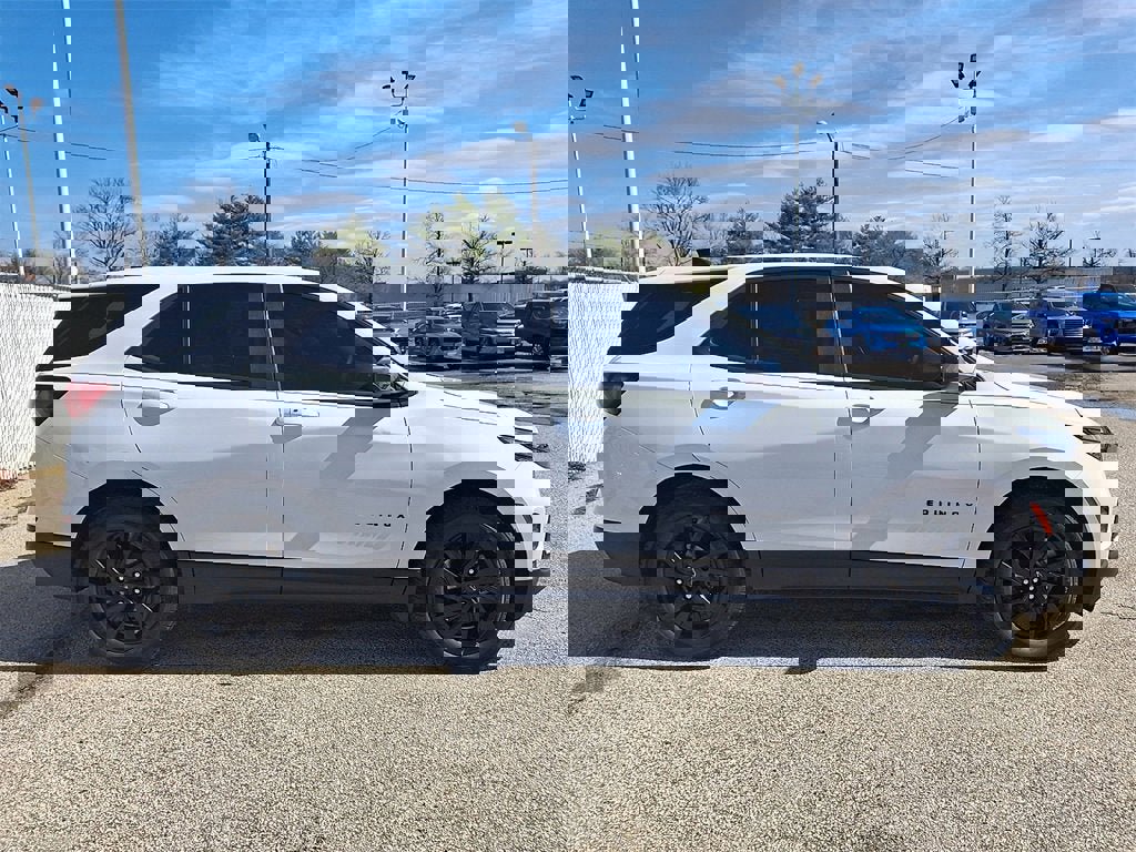 Used 2024 Chevrolet Equinox LS w/ LS Convenience Package image 5