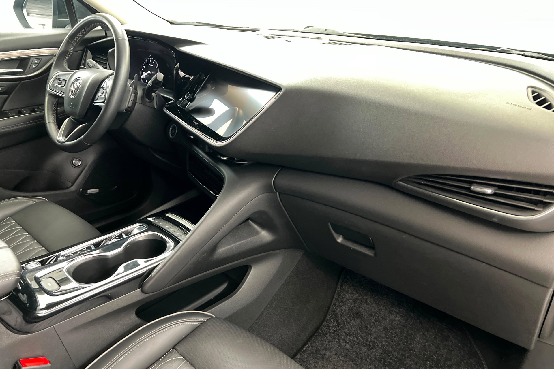 Used 2023 Buick Envision Avenir image 25