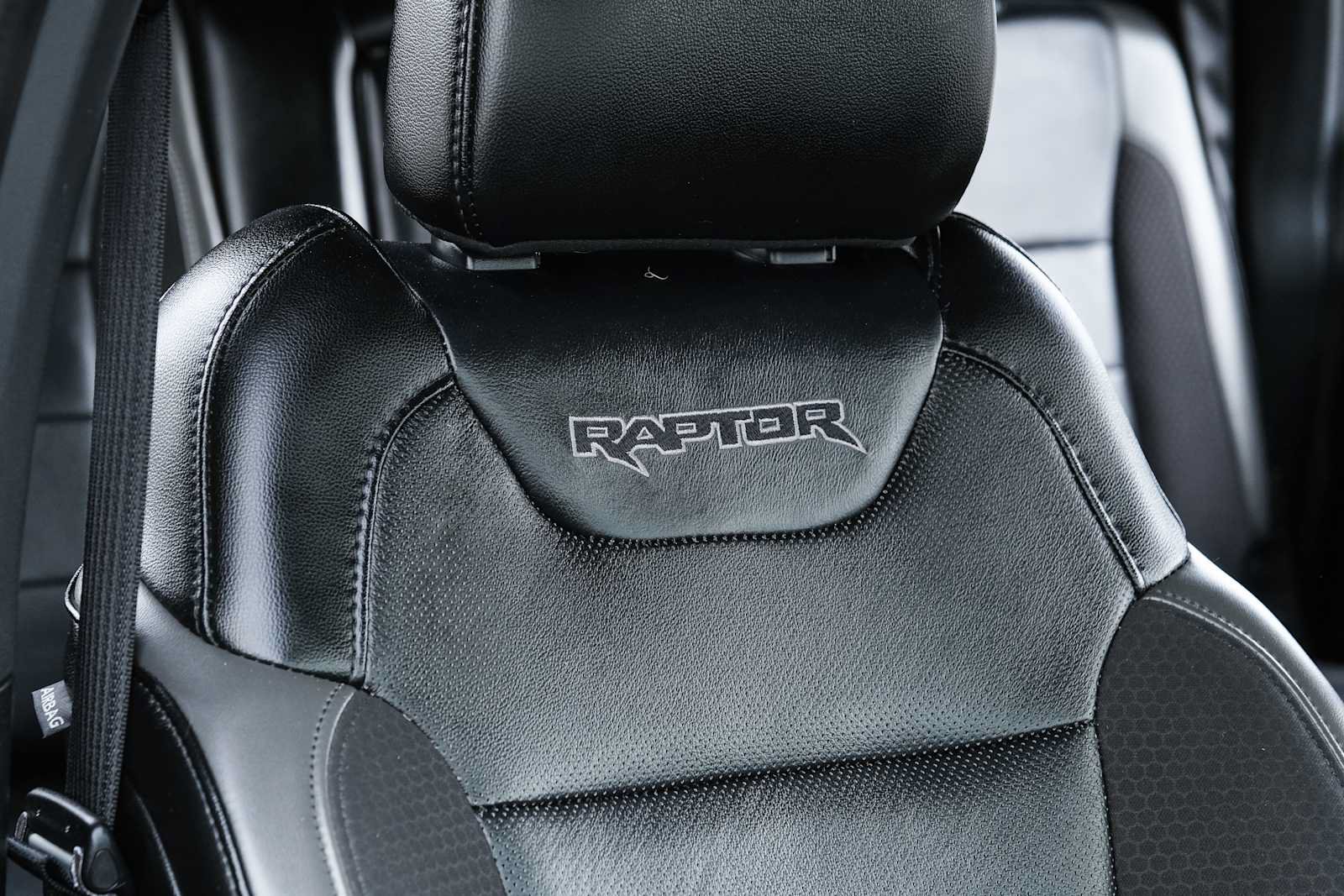 Used 2019 Ford F150 Raptor w/ Equipment Group 802A Luxury AWD/4WD image 29