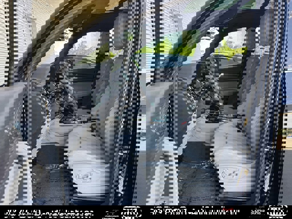 Certified 2025 Audi Q5 2.0T Premium Plus image 25