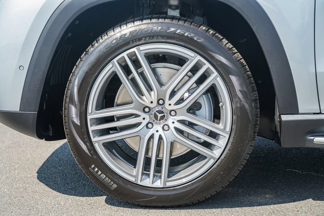 New 2026 Mercedes-Benz GLS 450 4MATIC image 18