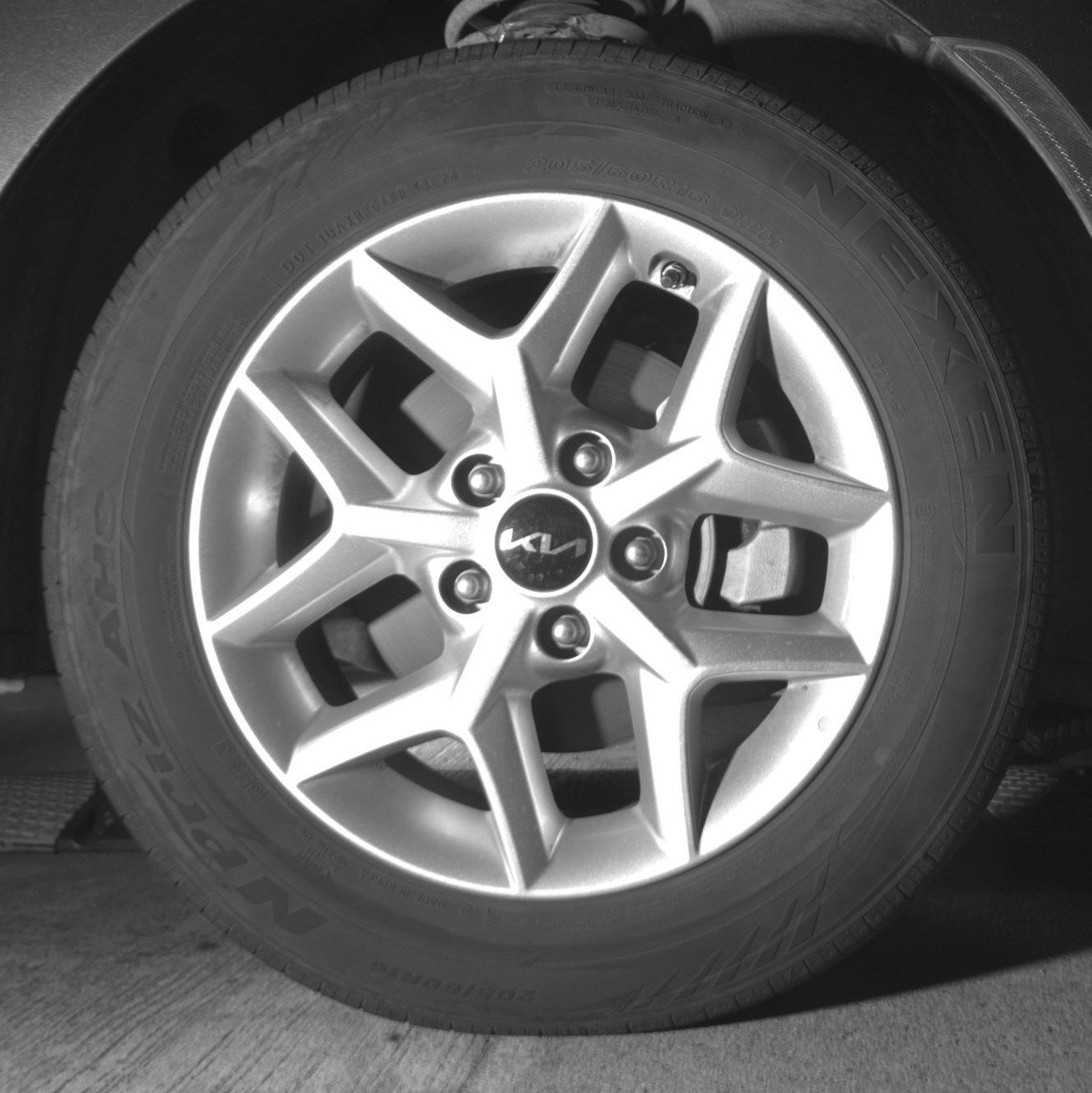 Used 2025 Kia Soul LX w/ LX Technology Package image 13