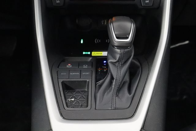 Used 2023 Toyota RAV4 XLE Premium FWD image 29