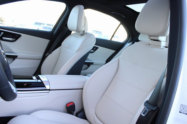 New 2025 Mercedes-Benz C 300 4MATIC Sedan image 30