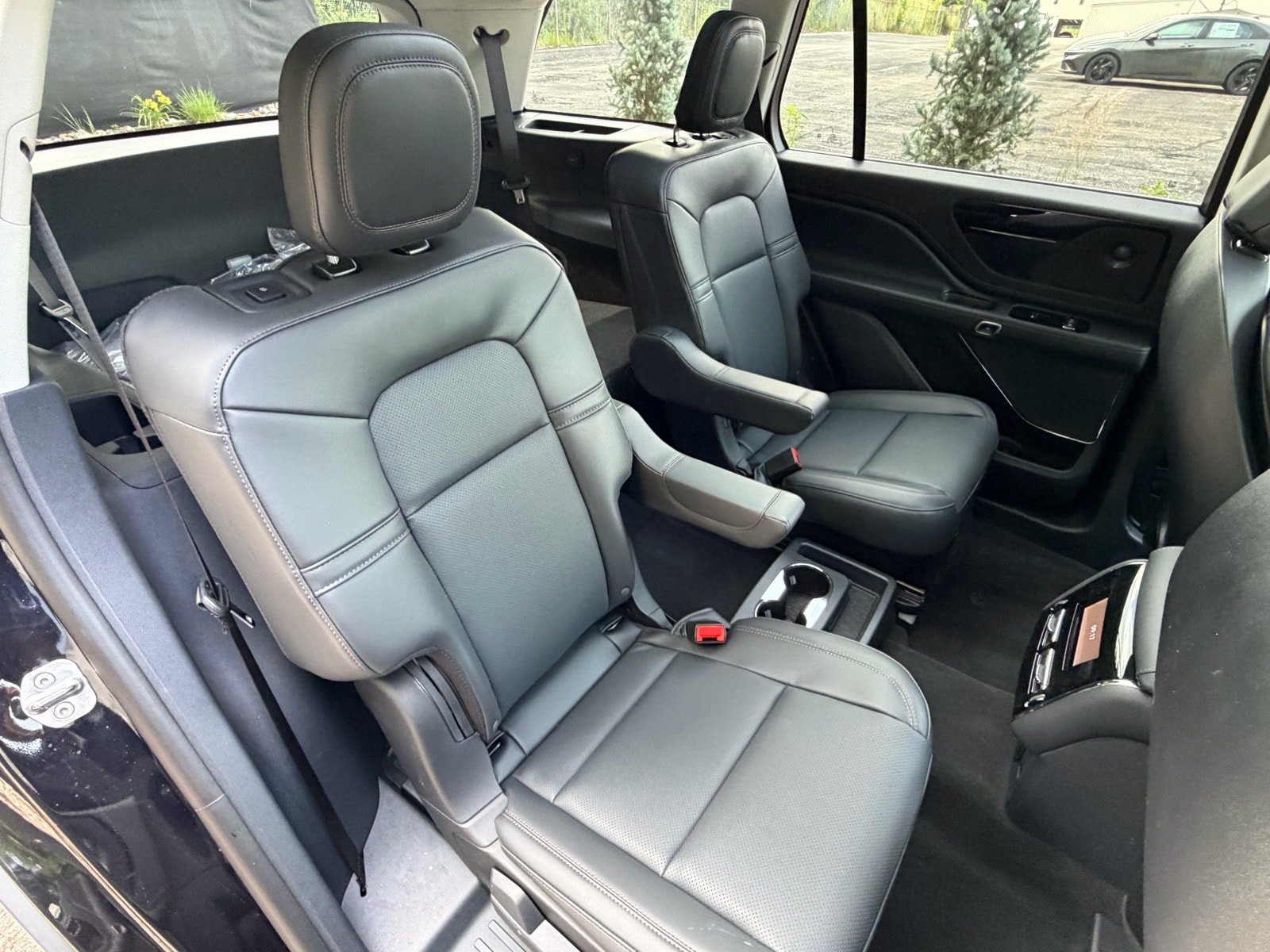 New 2026 Lincoln Aviator AWD image 15
