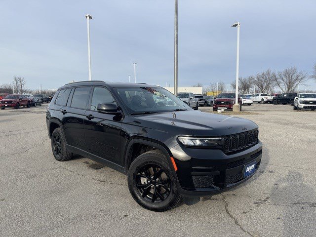 Used 2024 Jeep Grand Cherokee L Laredo