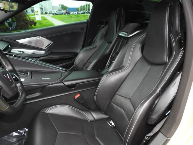 Used 2020 Chevrolet Corvette Stingray Preferred Cpe w/ 2LT Preferred Equipment Group RWD image 28