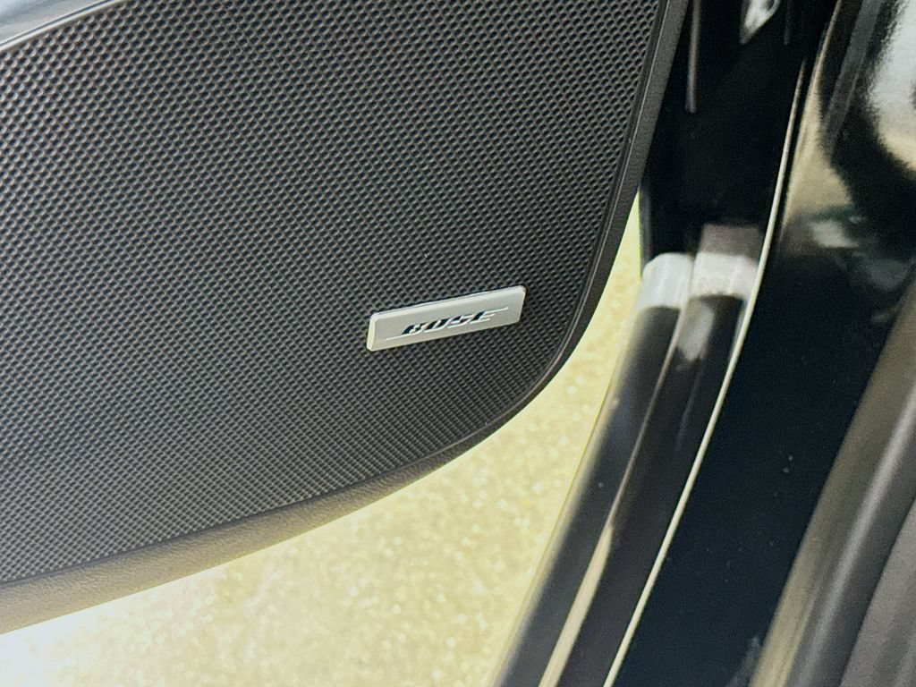 Used 2019 Buick Enclave Premium w/ Experience Buick Package FWD image 18