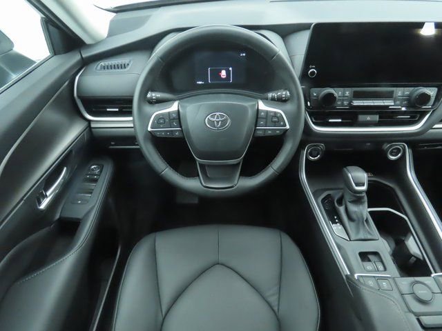 Used 2025 Toyota Grand Highlander FWD image 10