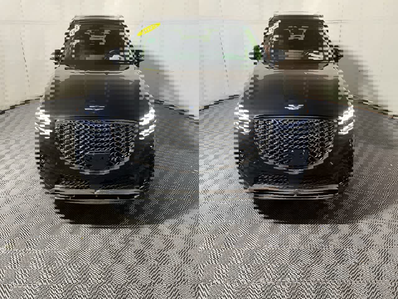 Used 2025 Genesis GV70 2.5T image 3