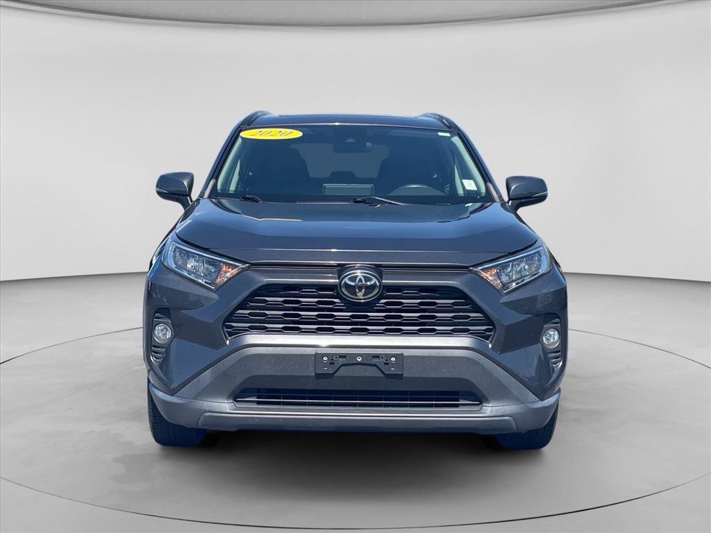 Used 2020 Toyota RAV4 XLE w/ Convenience Package AWD/4WD image 2