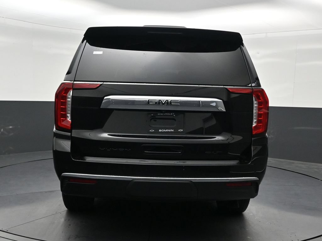 Used 2024 GMC Yukon XL SLT w/ SLT Premium Package RWD image 4