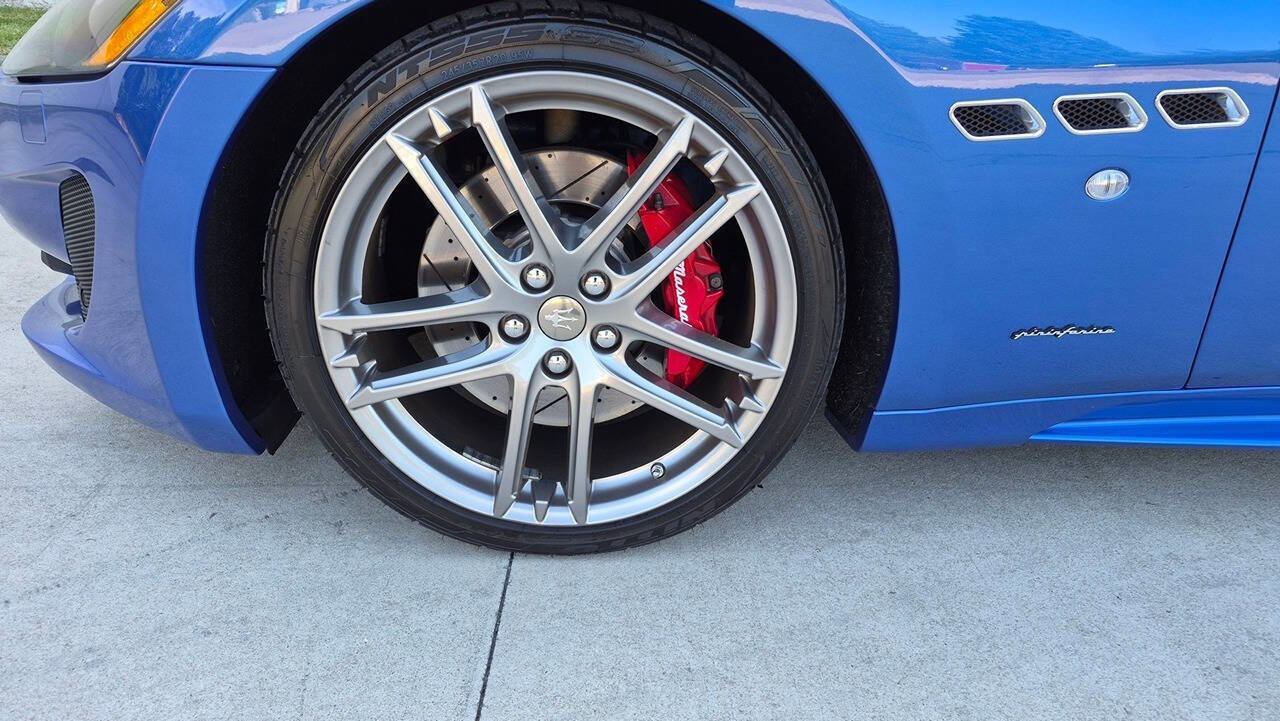 Used 2017 Maserati GranTurismo Sport RWD image 17