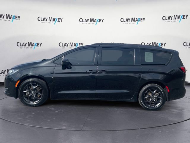 Used 2020 Chrysler Pacifica Touring-L Plus image 2
