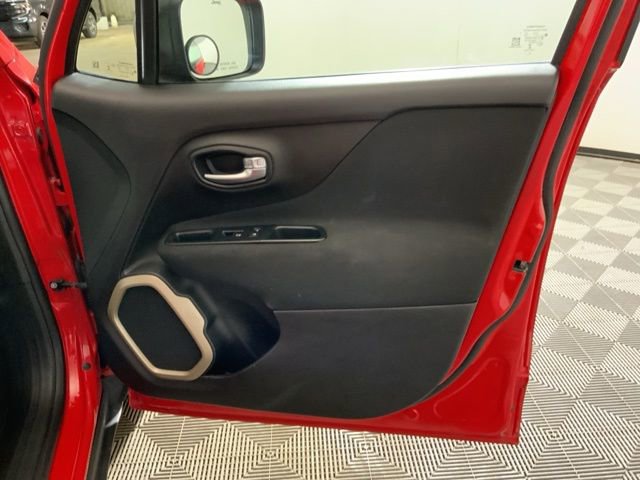 Used 2017 Jeep Renegade Sport w/ Power & Air Group FWD image 26