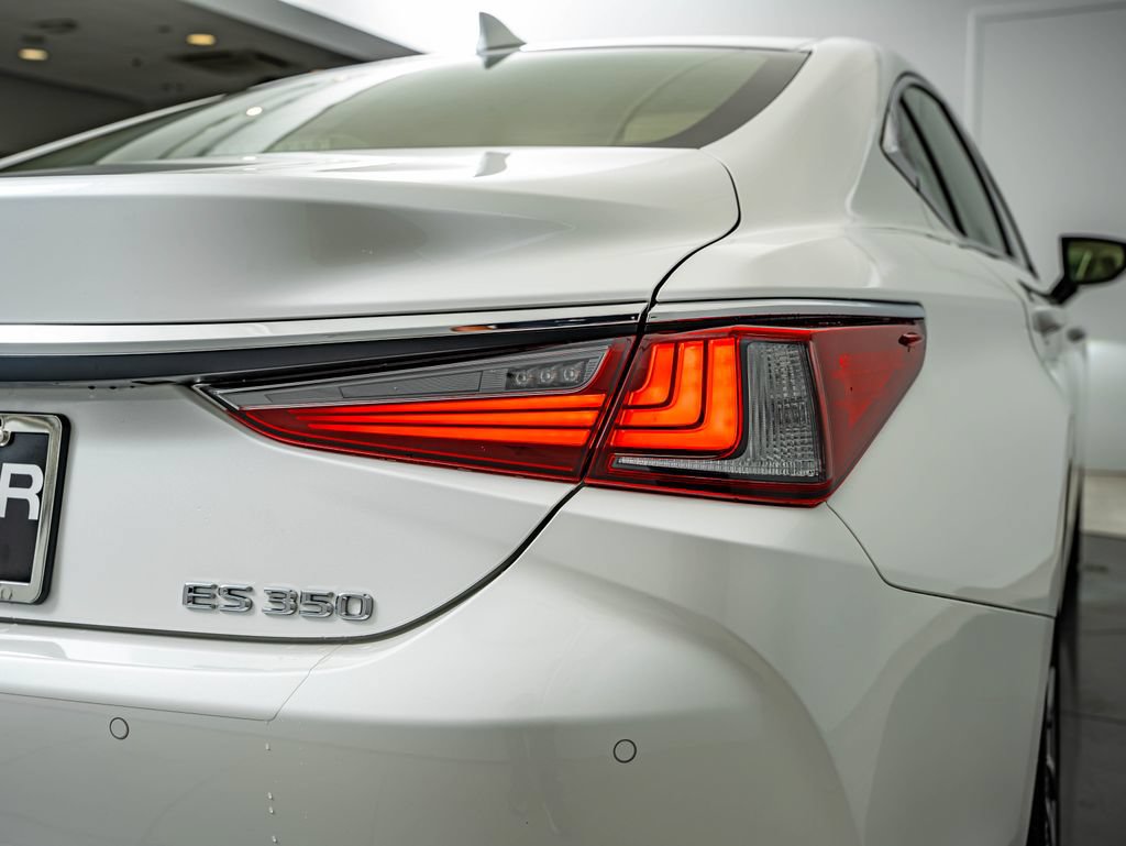 Used 2019 Lexus ES 350 w/ Premium Package FWD image 15