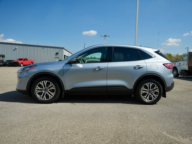 Used 2022 Ford Escape SEL w/ Technology Package image 4