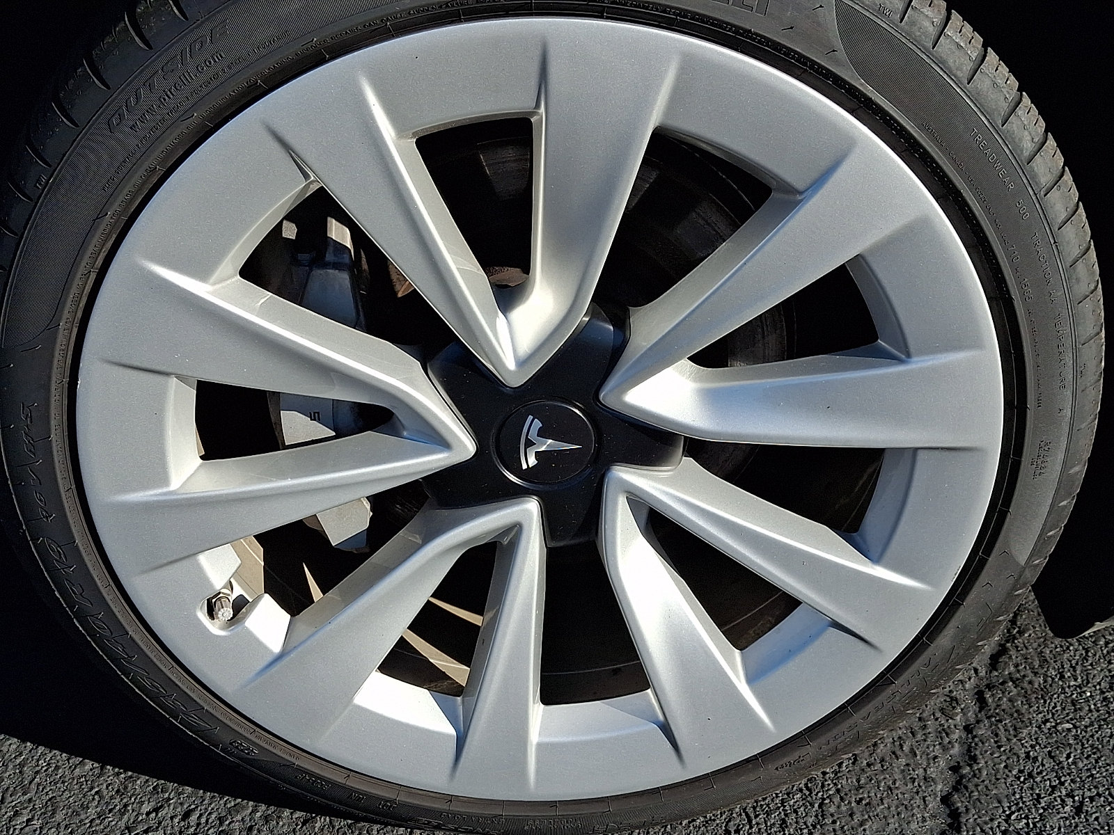 Used 2022 Tesla Model 3 Long Range AWD/4WD image 8