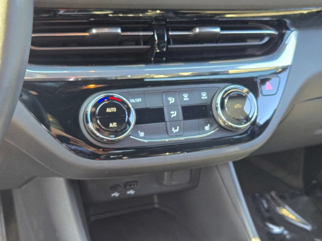 Used 2026 Buick Envista Sport Touring w/ Convenience I Package FWD image 37