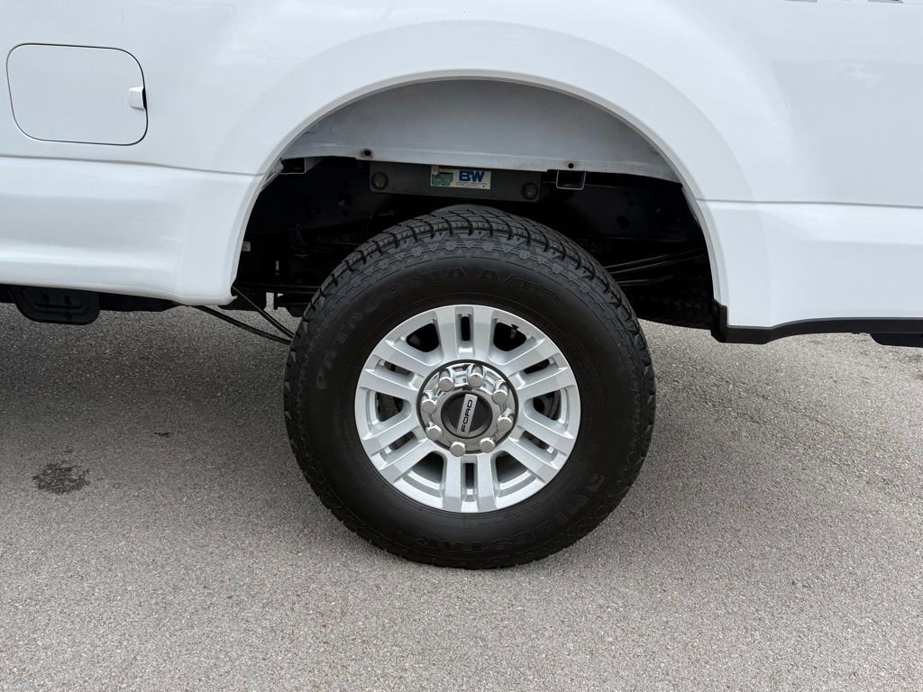 Used 2019 Ford F250 XLT w/ Snow Plow Prep Package image 40