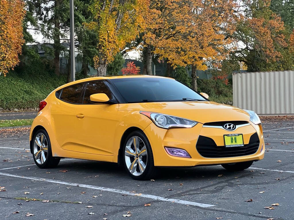 Used 2012 Hyundai Veloster w/ Style Pkg FWD image 7