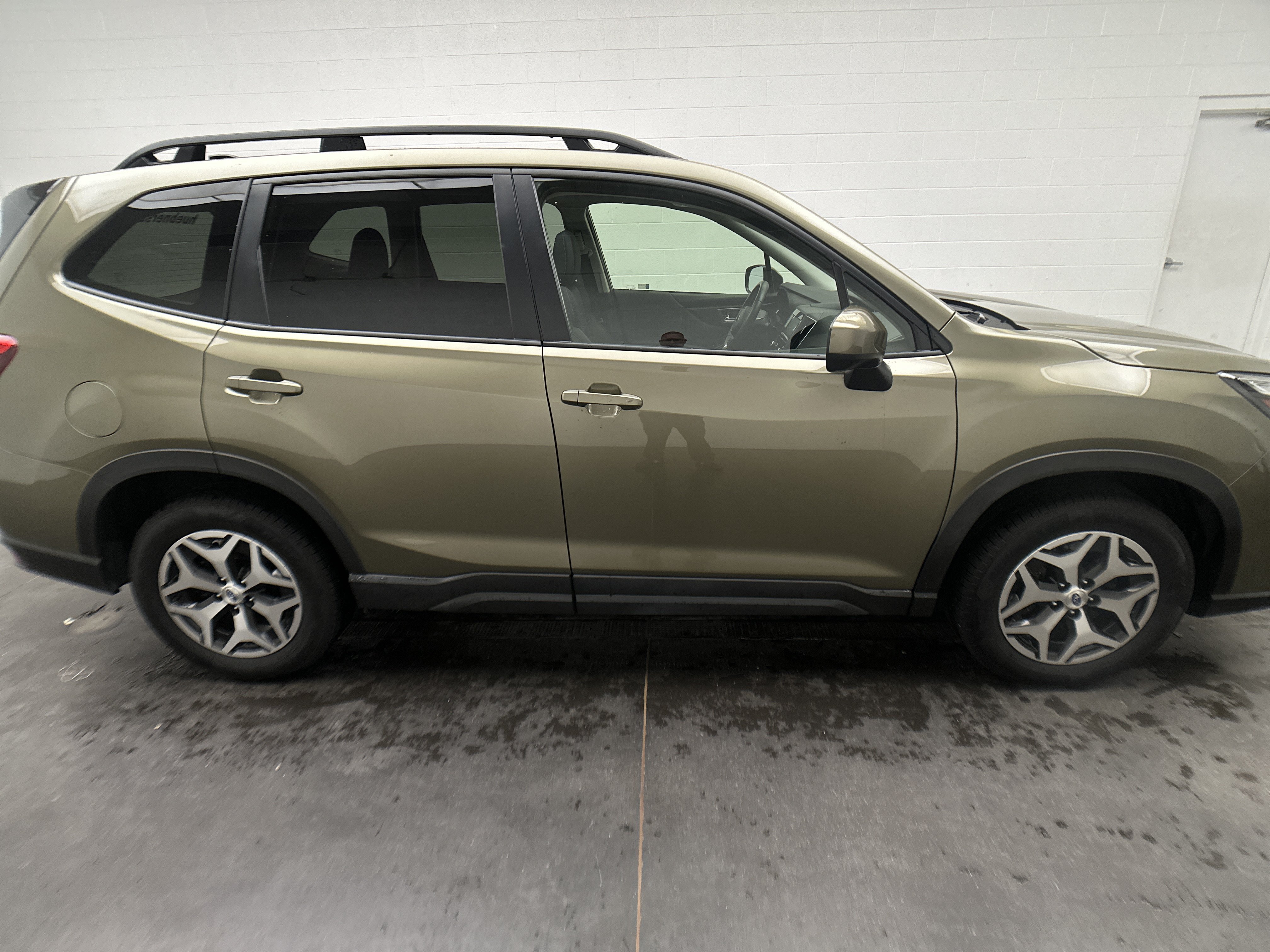 Used 2024 Subaru Forester Premium AWD/4WD image 9