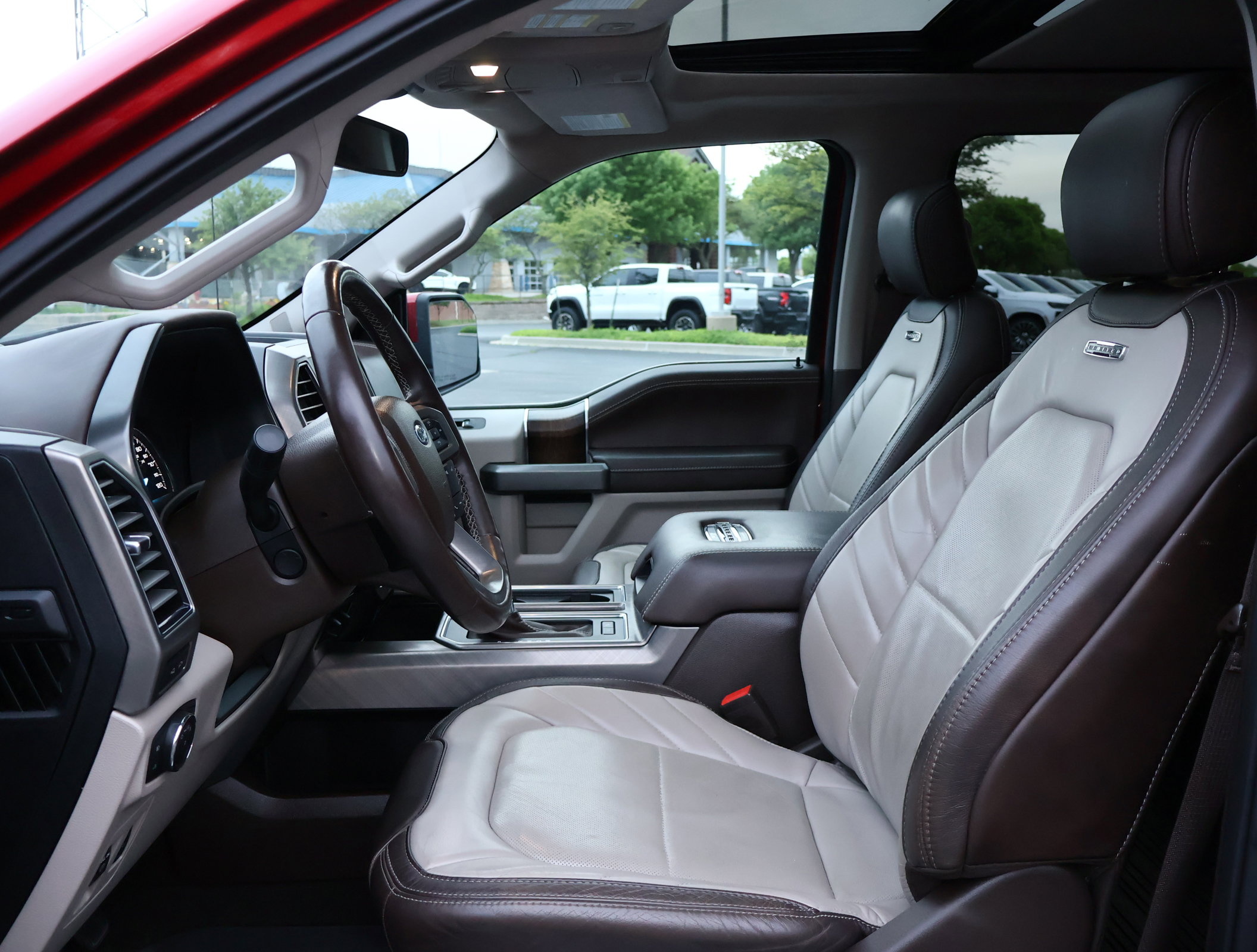 Used 2019 Ford F150 Limited w/ Trailer Tow Package image 11