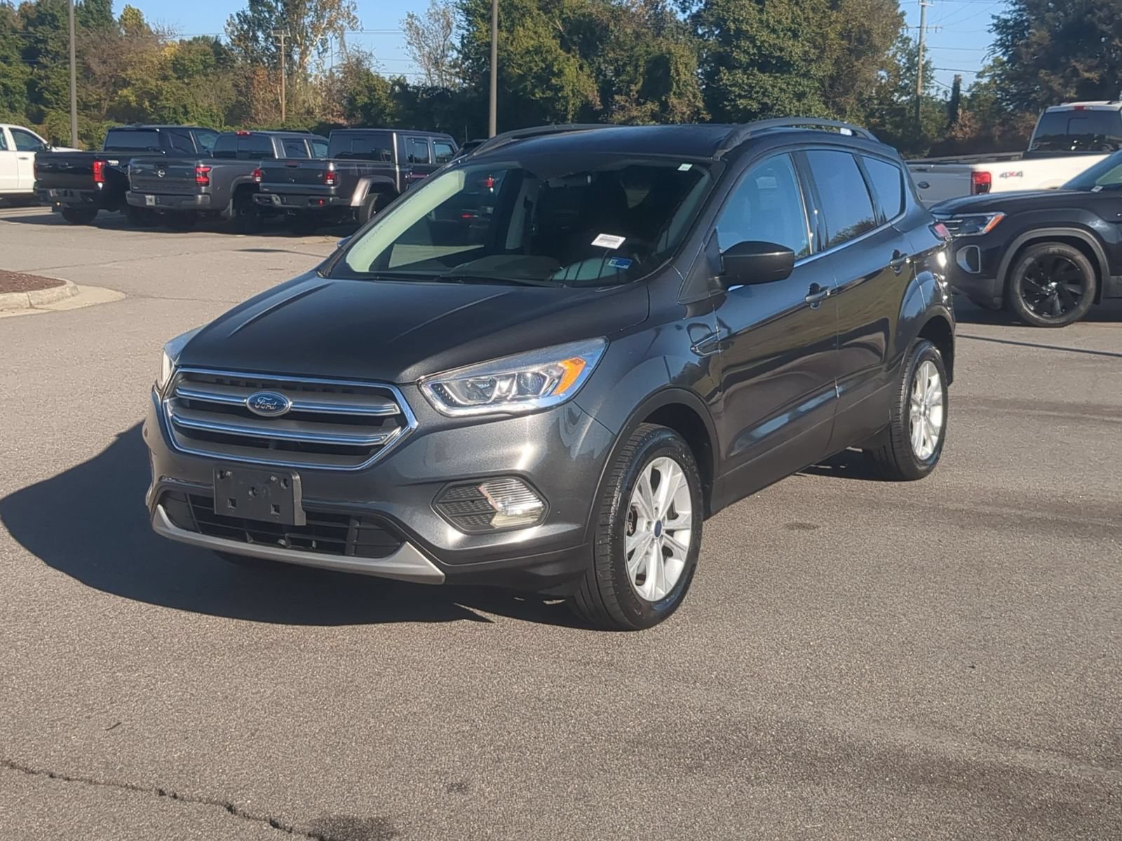 Used 2017 Ford Escape SE w/ Equipment Group 201A AWD/4WD image 7