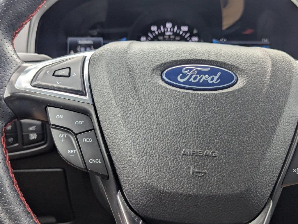 Used 2023 Ford Edge ST-Line AWD/4WD image 15